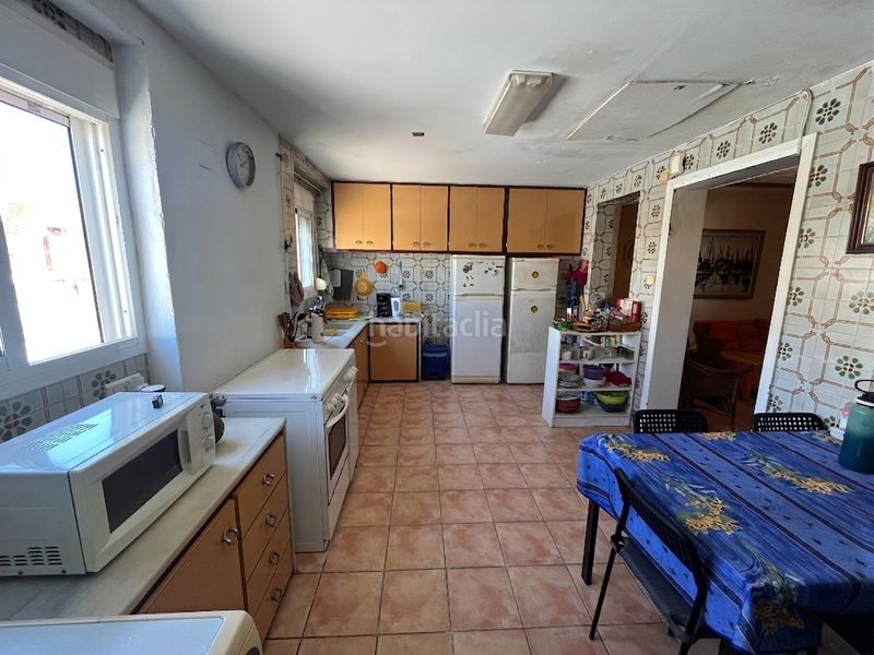 Foto db910cfc-83d7-49eb-8167-5083535ac589. Pis a playa puerto de Sagunto Sagunt