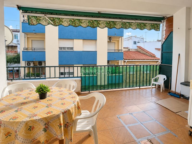 Foto 5fb9776a-9003-4c35-b8fa-e325dd591dd0. Pis a playa puerto de Sagunto Sagunt