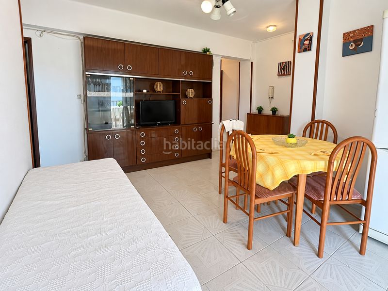 Foto db89f226-afe6-4276-b3a2-e62fde128a90. Pis a playa puerto de Sagunto Sagunt