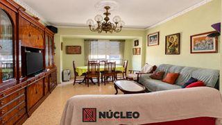 Appartement  Carrer del trovador. 4 habitaciones, 2 baños y a escasos metros de la playa