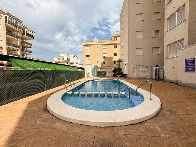 Foto e8cd3035-679f-47a3-a666-5600d58bca60. Etagenwohnung mit parking pool in Miramar