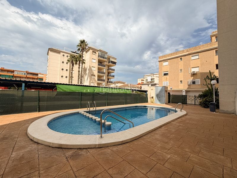 Foto efd8d764-c642-415f-b3df-7b35c8c9670b. Etagenwohnung mit parking pool in Miramar