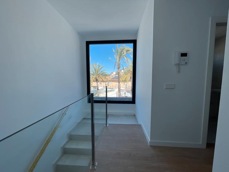Foto 78cb98af-8797-4441-8829-e44a8181b760. Towny house with parking pool in Urbanitzacions i Pedanies Nord Alzira