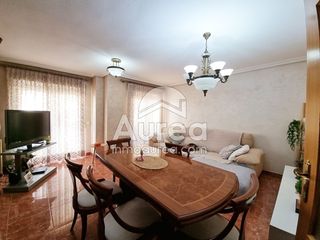 Pis en Norte. Pisazo de 156 m con 4 dormitorios, plaza de garaje, trastero y t