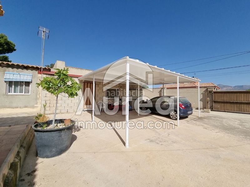 Foto 659842be-365d-4e25-aed6-e2aa8f690ad6. Casa amb piscina a Fontcalent Alicante