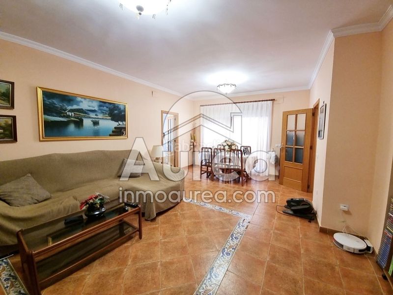 Foto 7cc67a6a-46cf-44a6-bb0d-8953fcc10650. Casa amb piscina a Fontcalent Alicante