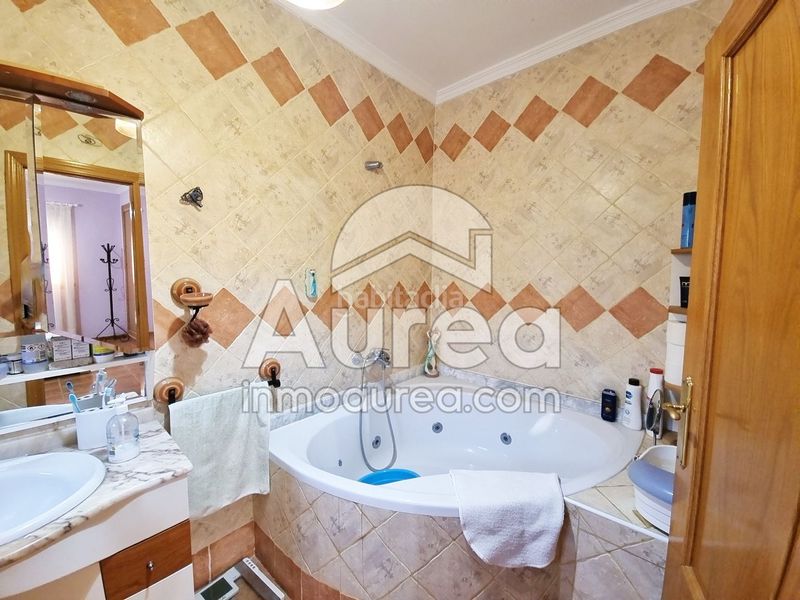 Foto dbc99473-2baa-489c-a657-5b7fc40fee66. Casa amb piscina a Fontcalent Alicante