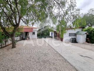 Maison à Villamontes-Boqueres. Chalet con 2 viviendas y piscina cerca del casco urbano