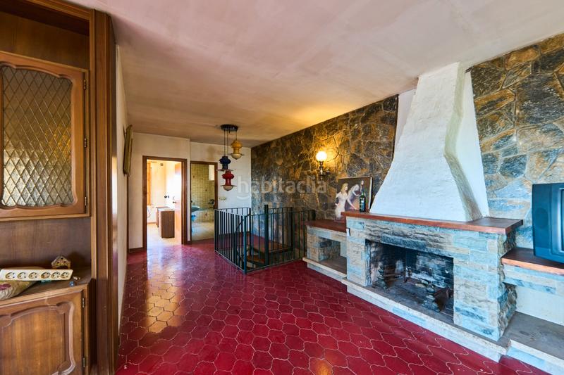 Foto 00670c4b-860c-4329-b282-0de9532470ee. Maison avec cheminée parking piscine dans Montmar Castelldefels