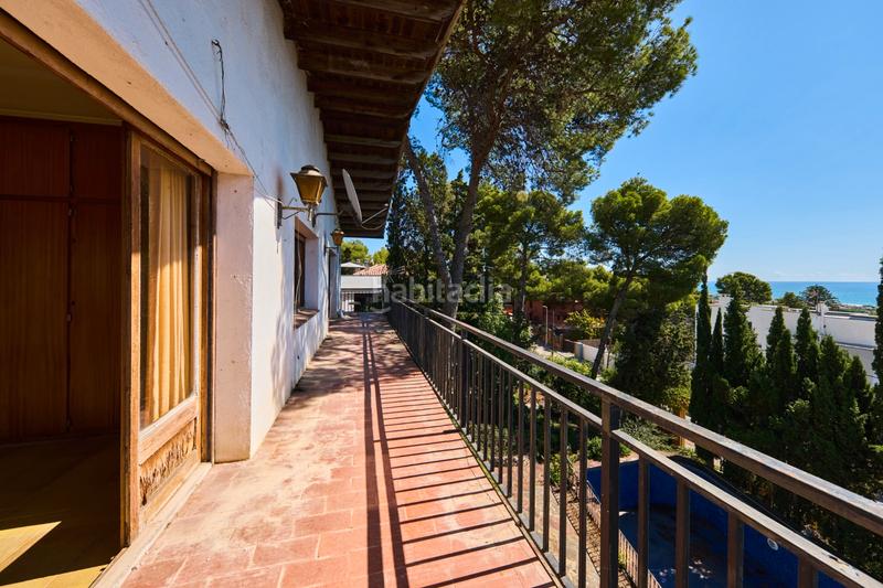 Foto 7a99b9eb-f5c4-4fce-af77-69bd881aaf12. Maison avec cheminée parking piscine dans Montmar Castelldefels