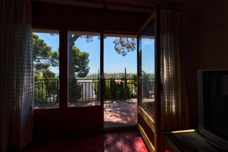 Foto 81825dbf-ce05-425e-b212-d090cf2dcdec. Maison avec cheminée parking piscine dans Montmar Castelldefels