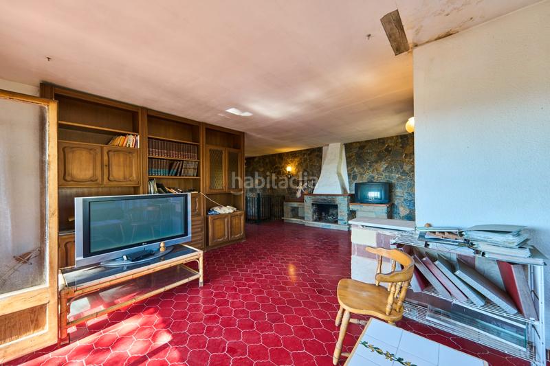 Foto 8bc0cd7f-dc27-4c8f-a56c-1e3f9099017e. Maison avec cheminée parking piscine dans Montmar Castelldefels