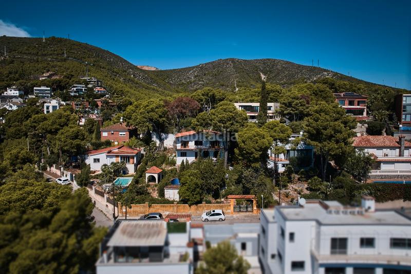 Foto 8ce60822-350c-47ef-bb08-0d40584125bf. Maison avec cheminée parking piscine dans Montmar Castelldefels
