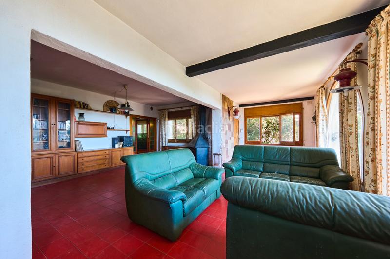 Foto a7ab3928-ddd6-4fac-a5f9-d1d44cae4c4a. Maison avec cheminée parking piscine dans Montmar Castelldefels