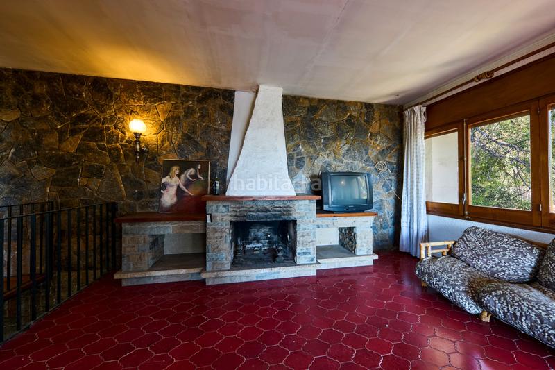 Foto a833f485-3694-415e-9181-b6072f1dacd5. Maison avec cheminée parking piscine dans Montmar Castelldefels