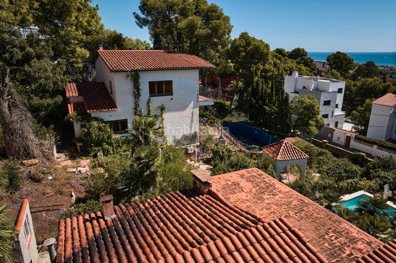 Foto ba2cec71-854e-4f1b-968f-cd5375e92dc7. Maison avec cheminée parking piscine dans Montmar Castelldefels