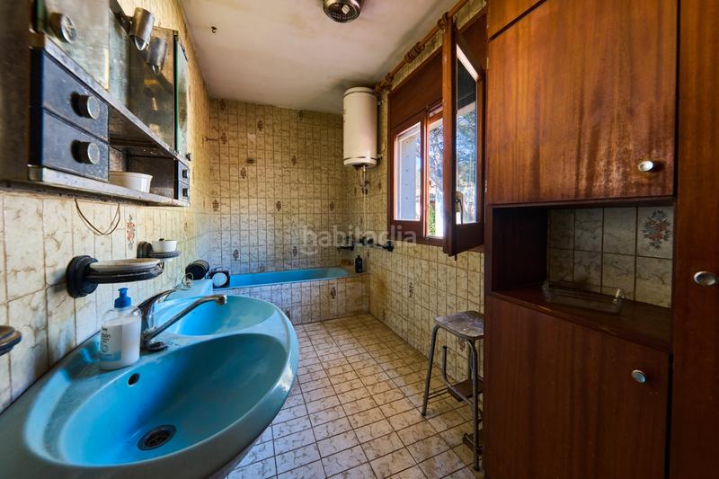 Foto c7bf9ac1-1f5c-4fc7-82b4-508a7ca9d12b. Maison avec cheminée parking piscine dans Montmar Castelldefels