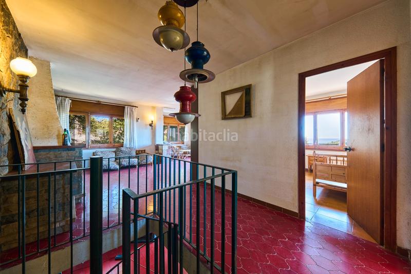 Foto e546de58-3f86-4d71-9250-db32f50e9e55. Maison avec cheminée parking piscine dans Montmar Castelldefels