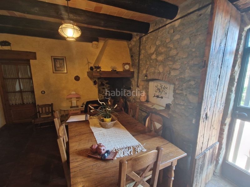 Foto 2e9f32ca-0d09-44ff-94bc-20c8b2991ac4. Masia amb xemeneia aparcament piscina a Ametlla del Vallès (L´)