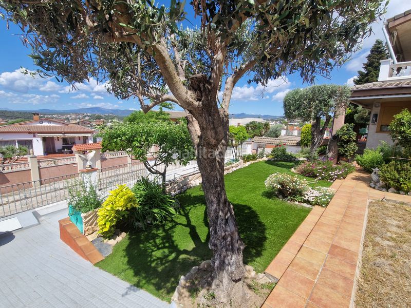 Foto b96fc7ae-00ac-4042-9145-22a4e43ea54a. Casa amb calefacció aparcament piscina a Lliçà de Vall