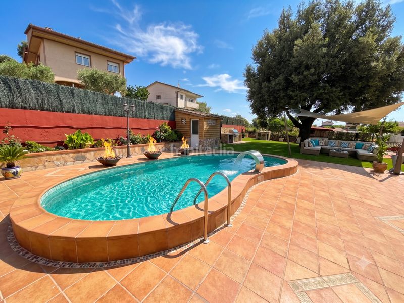 Foto f50b70fb-716f-4c33-9a7b-6514beb9799a. Casa amb calefacció aparcament piscina a Lliçà de Vall