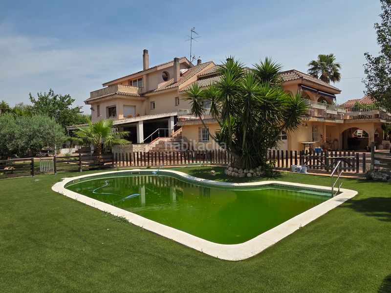 Foto 562d13e9-5e78-4748-a9e6-f7c8e7c59308. Casa amb aparcament piscina a Can Rial Esparreguera