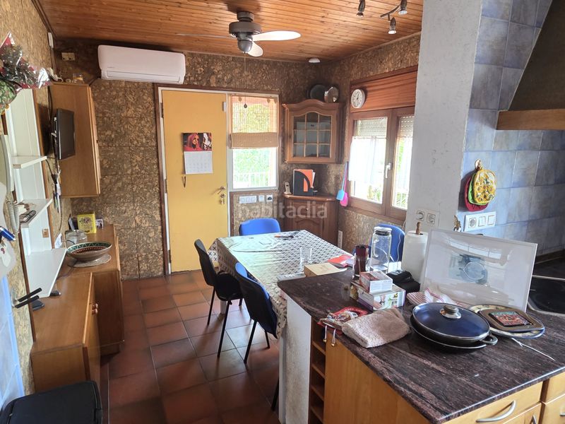 Foto 5866892a-b7a1-4c04-8cbb-e0ff281a366f. Casa amb aparcament piscina a Can Rial Esparreguera