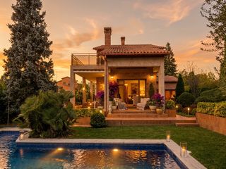 Casa adosada  Carrer montserrat. Vivienda unifamiliar en santa maria de palautordera