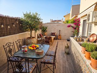 Haus  Carrer del riu ebre. Cada renovada con terrazas y garaje en una zona tranquila de vil
