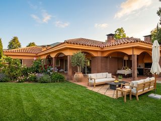 House  Carrer josep aymerich. Vivienda unifamiliar de cuatro vientos en la garriga
