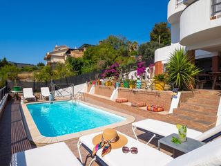 Haus  Carrer formentor. Casas con vistas al mediterráneo en santa susanna