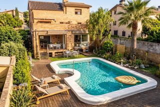 Casa en Avinguda Central d'Albarrosa