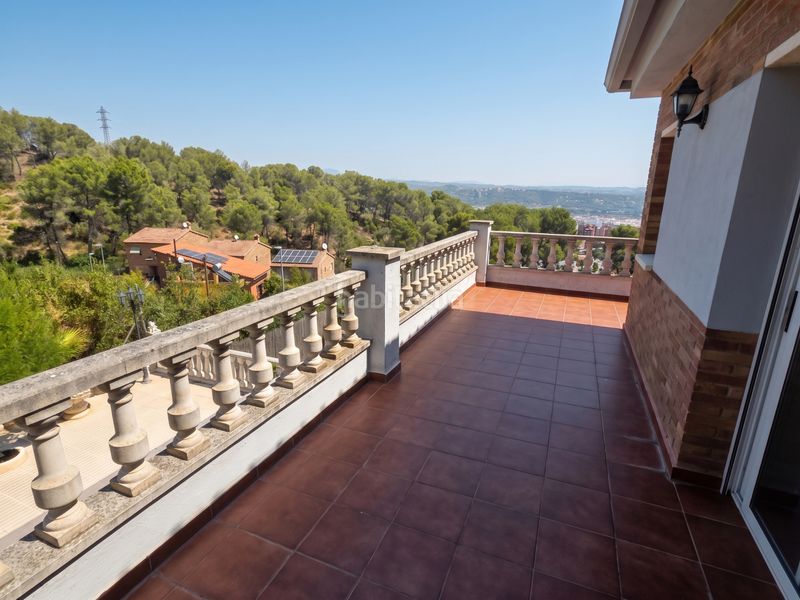 Foto 5b9310ff-32bd-4502-9b45-9d380a671301. Casa amb aparcament piscina a Sant Andreu de la Barca