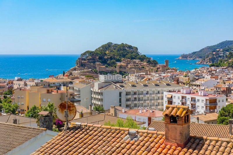 Foto b6e25a33-46ca-40df-ae32-51cd913d79e6. Casa amb aparcament piscina a Tossa de Mar Tossa de Mar