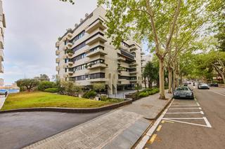 Oficina  Carrer dels cavallers. Oficina en venta en calle dels cavallers