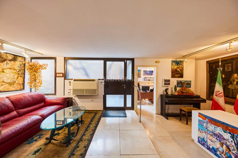 Foto d4d7a3b3-7205-4765-b180-57cc2c01441f. Office space in Pedralbes Barcelona