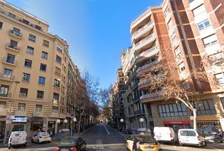 Pis  Carrer de casanova. Elegancia, funcionalidad y confort en el corazón de barcelona