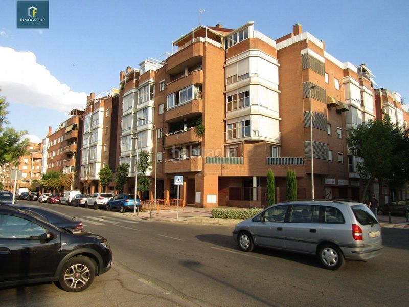 Foto 4541319b-4e3a-47e0-9359-cb9d9456dde9. Aparcament cotxe a Juncal Torrejón de Ardoz