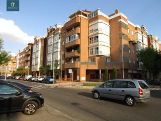 Autoparkplatz en Juncal. Garaje de moto en venta zona juncal torrejn de ardoz