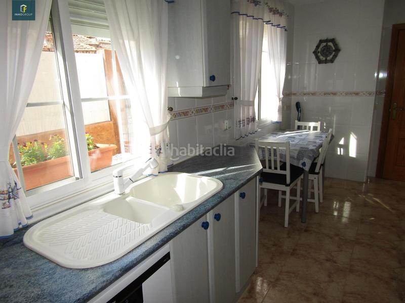 Foto 4d17d5cb-4396-433c-8598-702a06628c1d. Maison jumelée avec chauffage parking dans Loeches