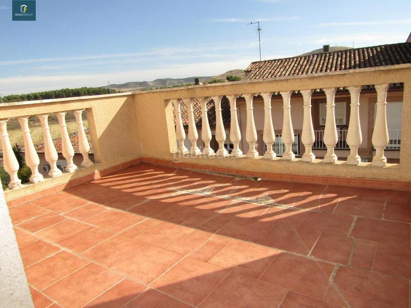 Foto 882e34bd-05e5-4c75-bc4d-f3adc89ca677. Maison jumelée avec chauffage parking dans Loeches