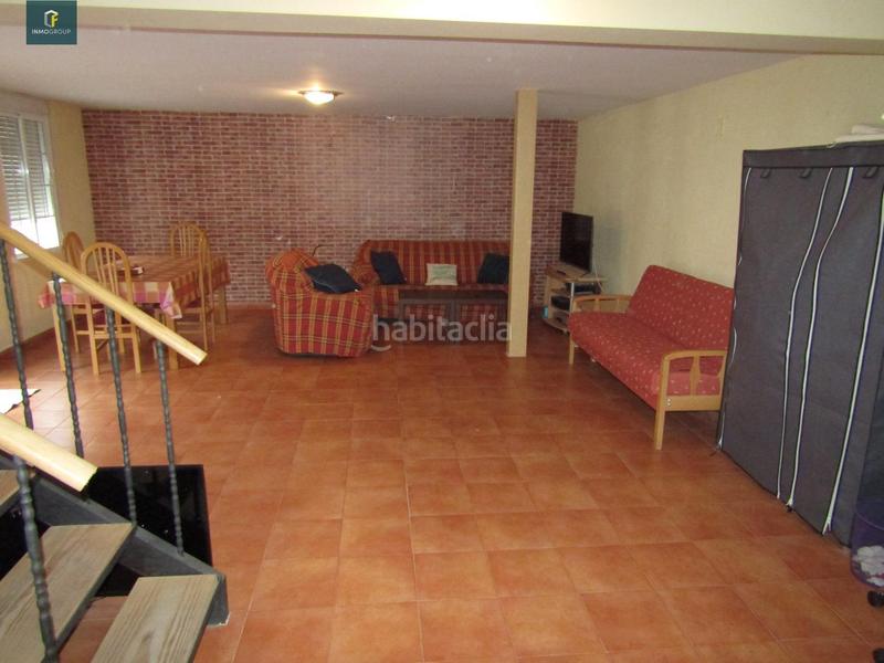 Foto 9027710d-551d-4c65-8a6f-4269c630e8b0. Maison jumelée avec chauffage parking dans Loeches