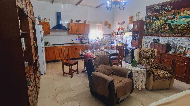 Foto 4f23f224-7c33-4749-8aea-ef7a93729e42. Casa amb calefacció aparcament piscina a Carpio (El)