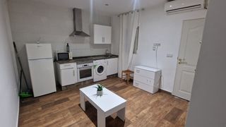 Apartament  Calle escritor cristóbal de mesa. ?? vivienda doble ??
