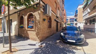 Local Comercial  Calle doctor manuel villegas. ?meson junto a avenida de sagunto?