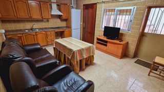Rent House  Calle acera alonso gómez de figueroa. ?? casa en exclusiva en cañero – lista para entrar a vivir