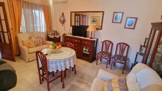 Casa  Calle parrillas. ¡¡ casa, garaje y trastero, aprovecha esta oportunidad !!