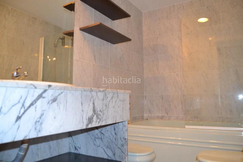Foto cd313bd8-8270-4c6f-bf3b-794b475dd45f. Appartamento con riscaldamento parcheggio piscina in Córdoba