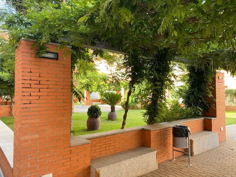 Foto f9dc7a99-786e-4172-a18f-d607eb248ec4. Appartamento con riscaldamento parcheggio piscina in Córdoba