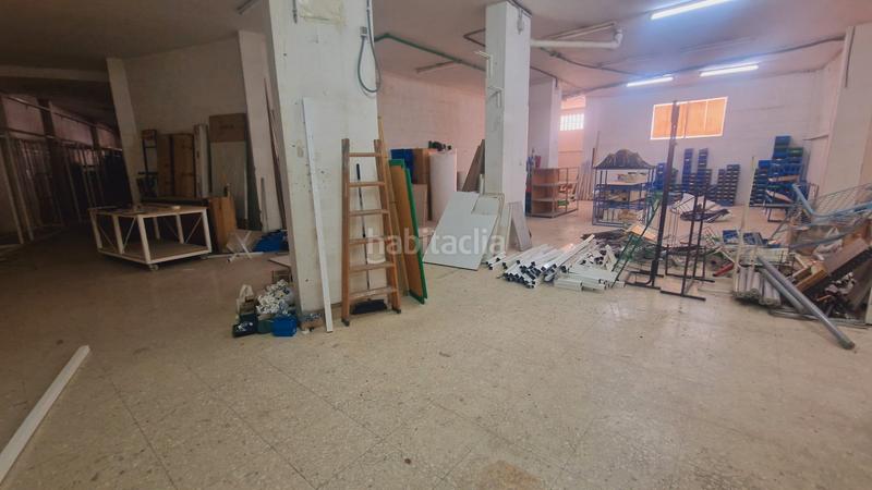 Foto 14e88cf8-0cff-4c8c-bb60-61cbc68a6e1c. Local comercial os traemos en exclusiva este amplio local comercial en zona jesus rescatado en Córdoba